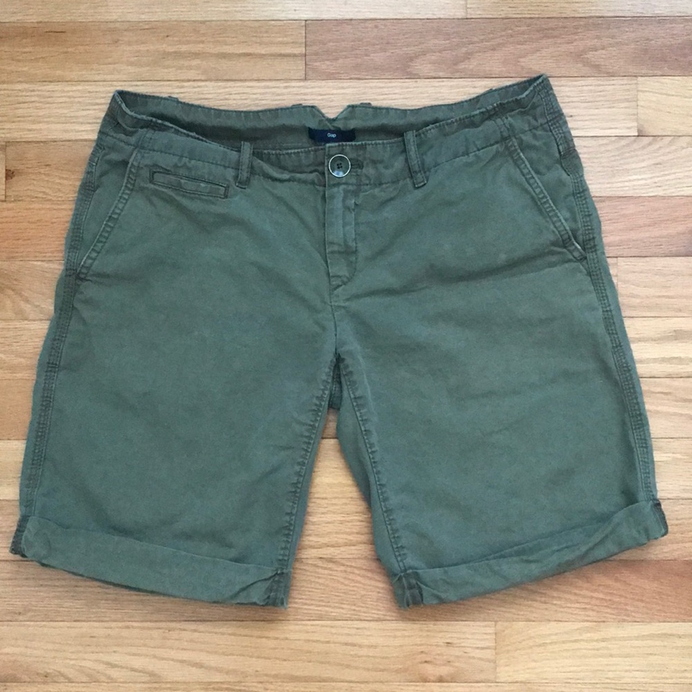 GAP 9’ Shorts